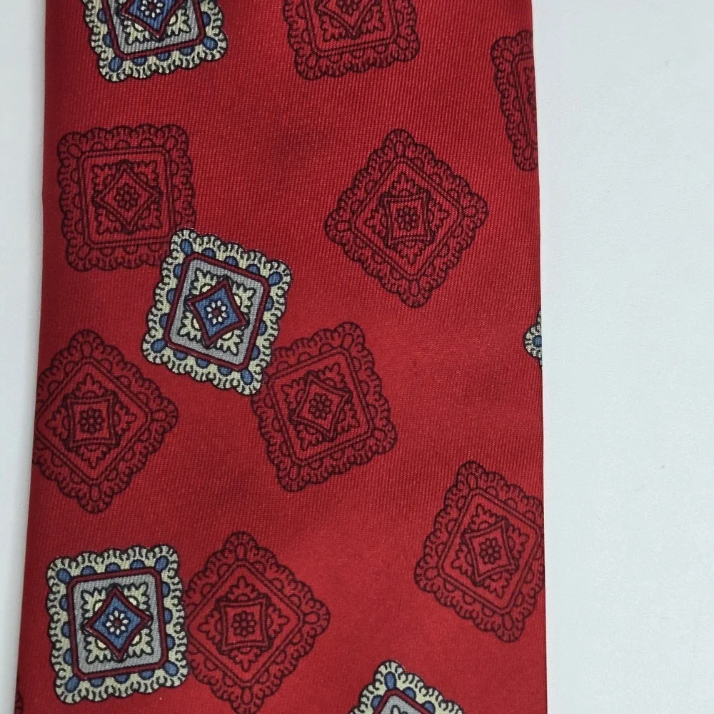 Vtg B. Altman & Co Tie Mens Silk Red Blue Geometric Medallion‎ Luxury Deadstock